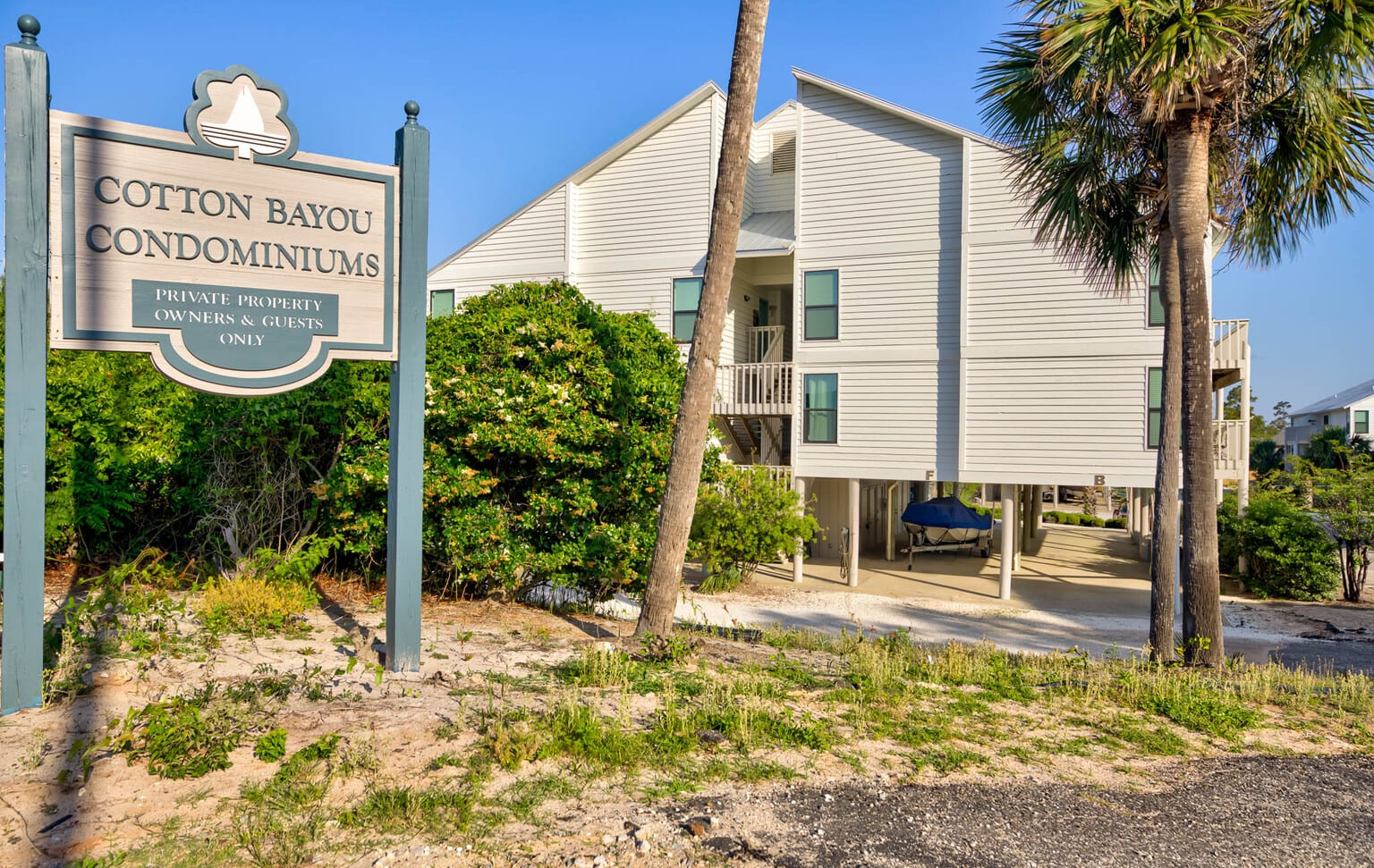 Resort Cotton Bayou